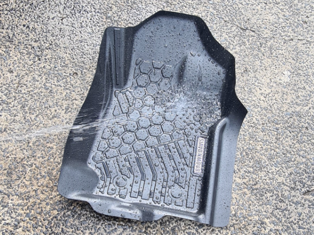 Toyota LandCruiser 200 Series 4WD Floor Mats Full Set Excluding